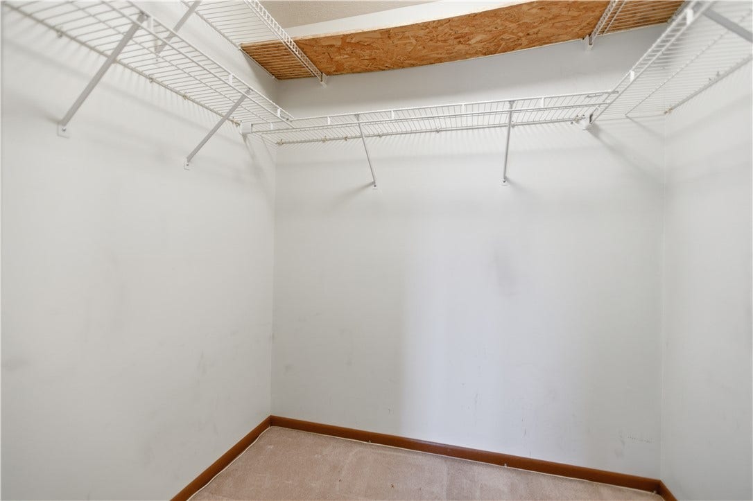 503 Clubhouse Dr, Washington, PA 15301