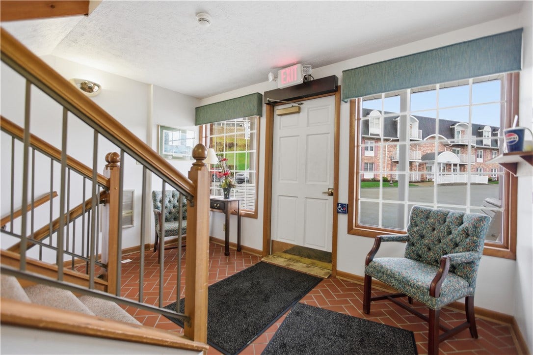 503 Clubhouse Dr, Washington, PA 15301