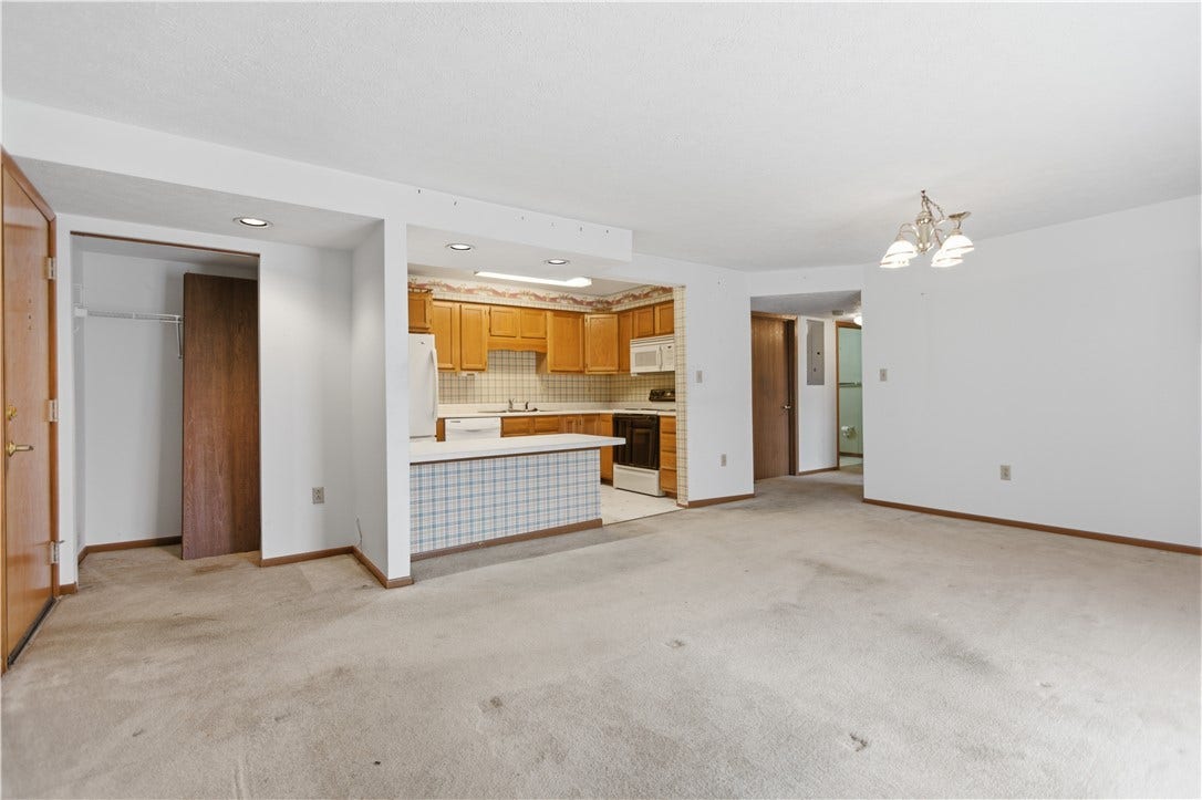 503 Clubhouse Dr, Washington, PA 15301