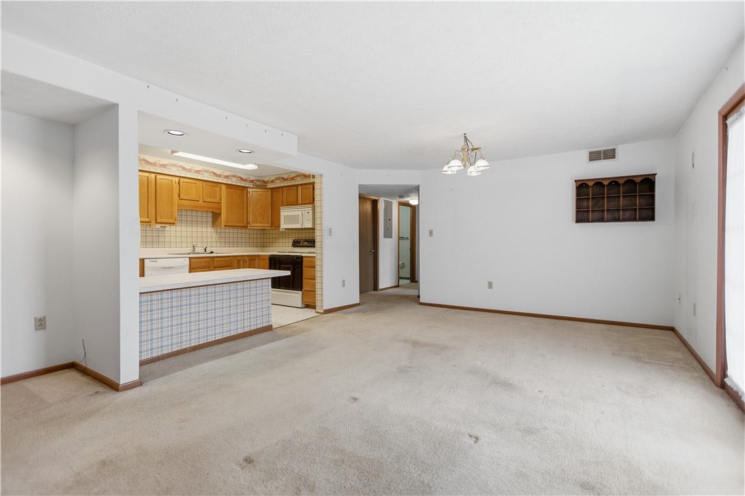 503 Clubhouse Dr, Washington, PA 15301
