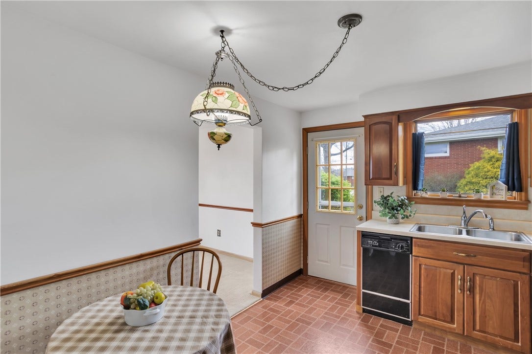 105 Northumberland Dr., Irwin, PA 15642