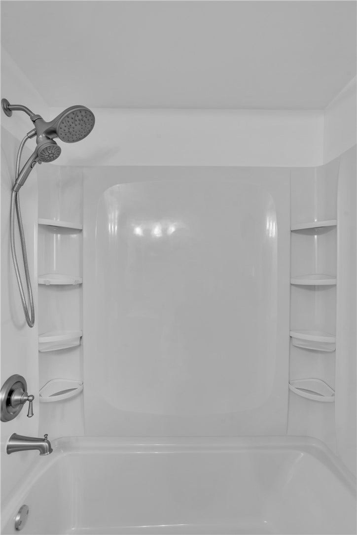 105 Northumberland Dr., Irwin, PA 15642