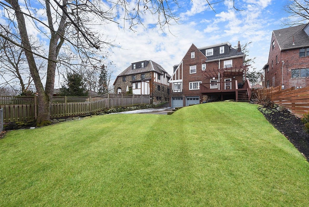 2205 Beechwood Blvd., Squirrel Hill, PA 15217 2205 Beechwood Blvd., Squirrel Hill, PA 15217