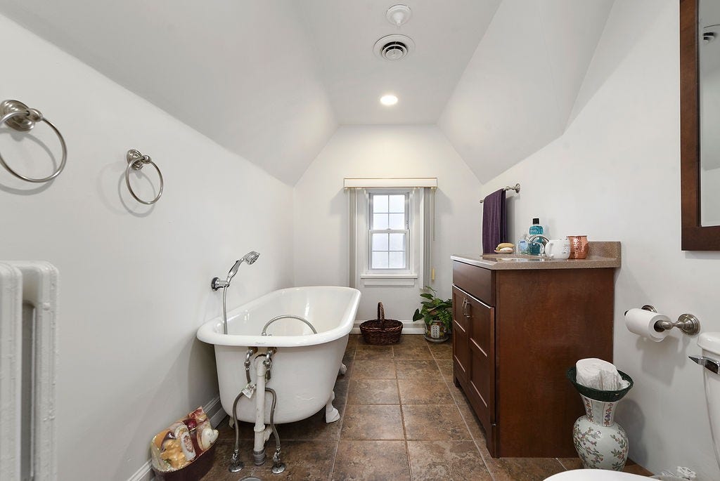 2205 Beechwood Blvd., Squirrel Hill, PA 15217 2205 Beechwood Blvd., Squirrel Hill, PA 15217