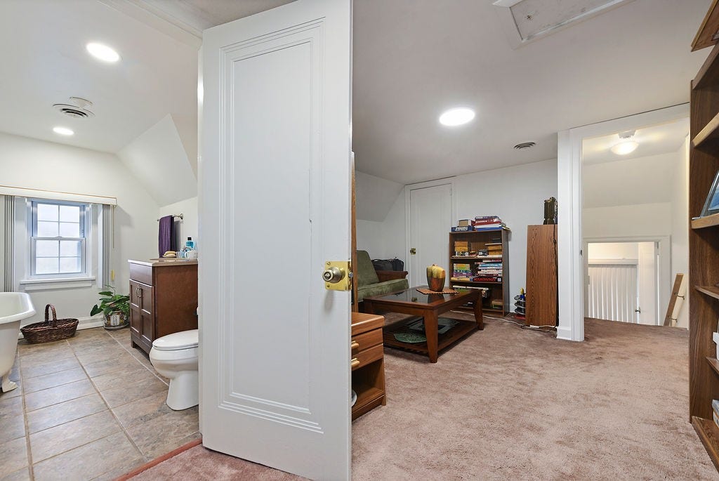 2205 Beechwood Blvd., Squirrel Hill, PA 15217 2205 Beechwood Blvd., Squirrel Hill, PA 15217