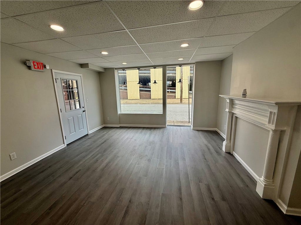 9 1/2-11 W Church, Uniontown, PA 15401