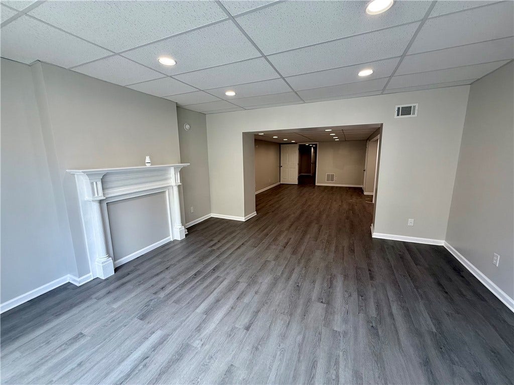9 1/2-11 W Church, Uniontown, PA 15401
