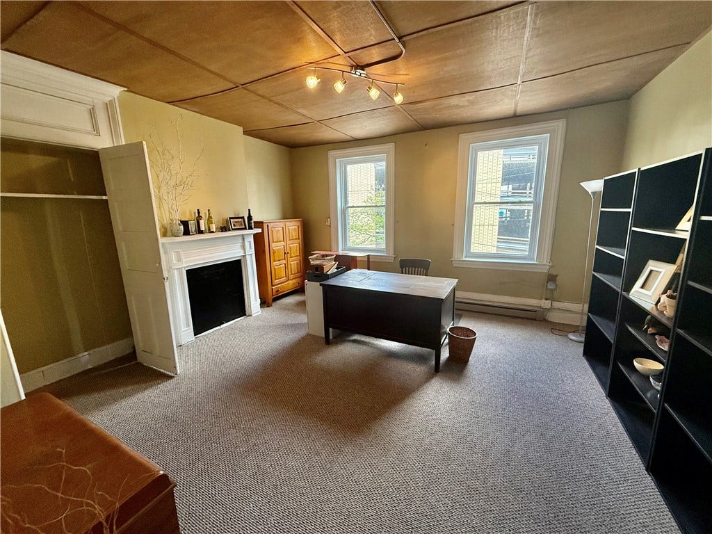 9 1/2-11 W Church, Uniontown, PA 15401