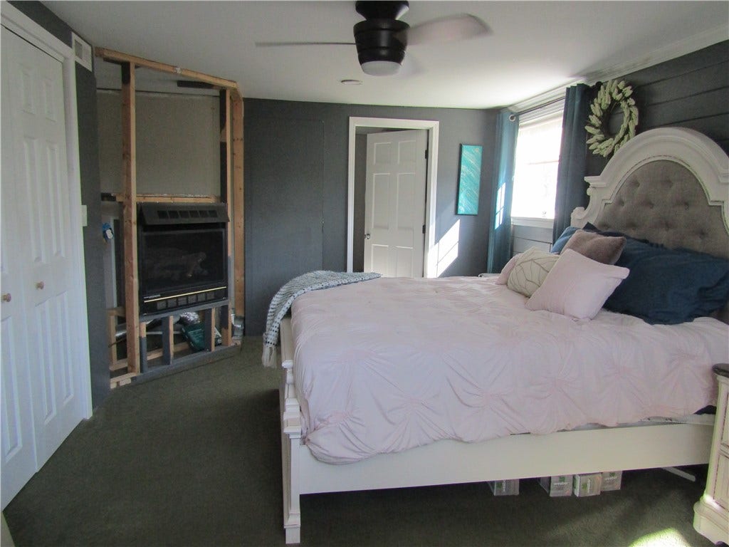 135 Mennonite Camp Rd, Mount Pleasant, PA 15666