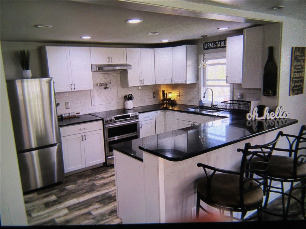 135 Mennonite Camp Rd, Mount Pleasant, PA 15666