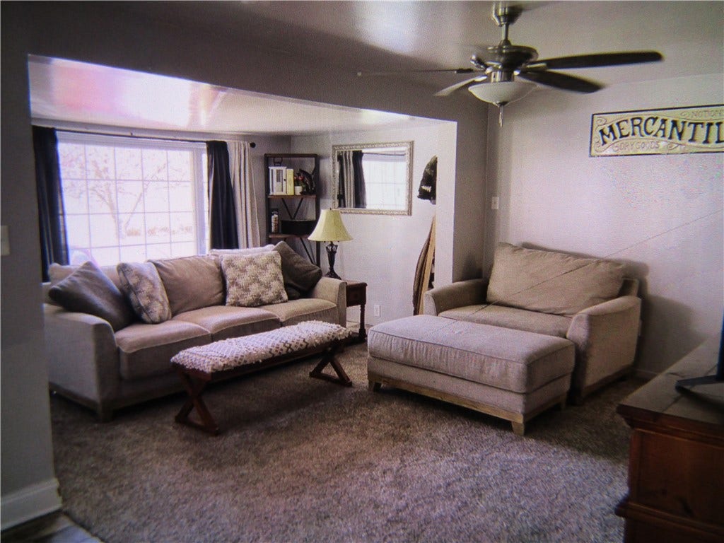 135 Mennonite Camp Rd, Mount Pleasant, PA 15666
