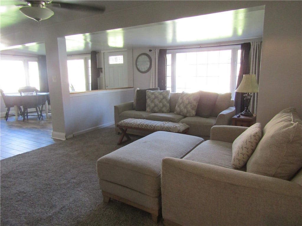 135 Mennonite Camp Rd, Mount Pleasant, PA 15666