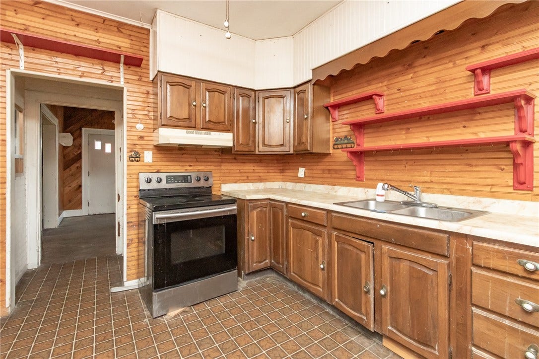 205 N Water St, Masontown, PA 15461