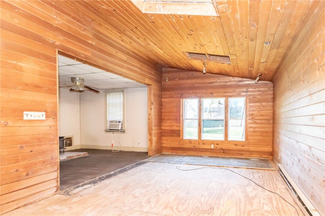 205 N Water St, Masontown, PA 15461