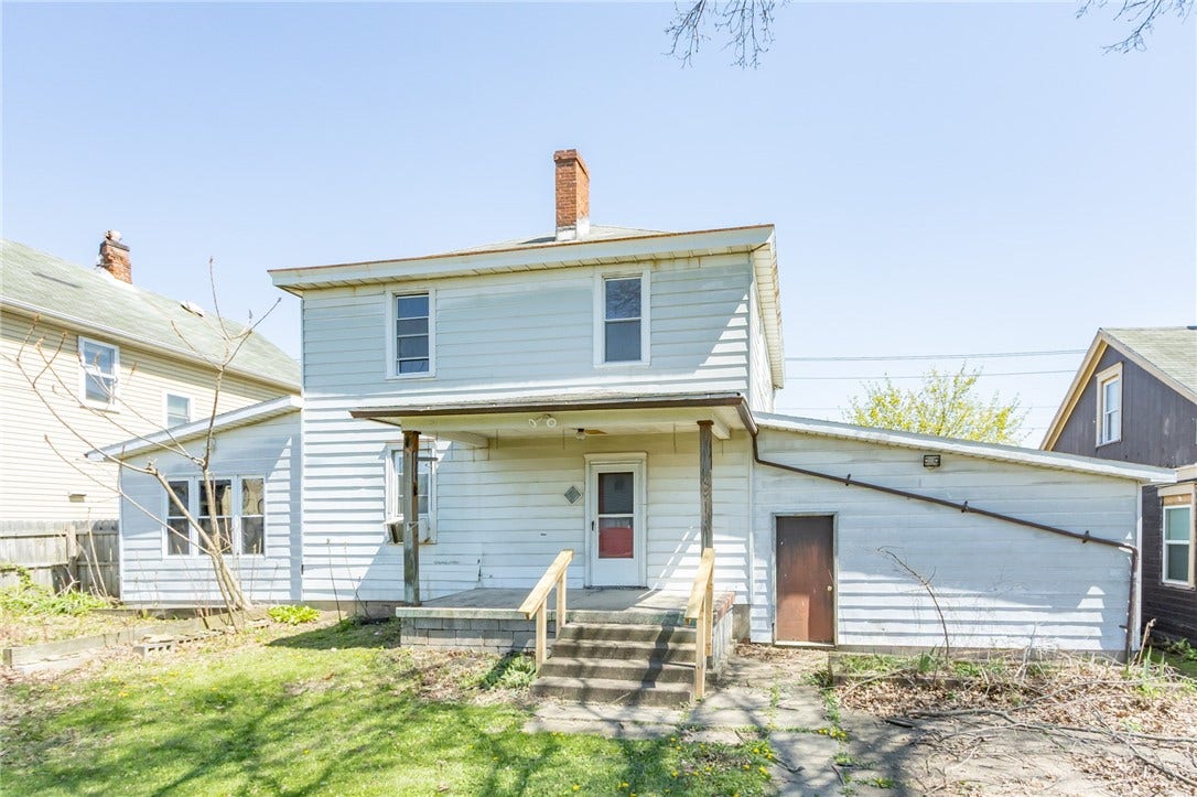 205 N Water St, Masontown, PA 15461