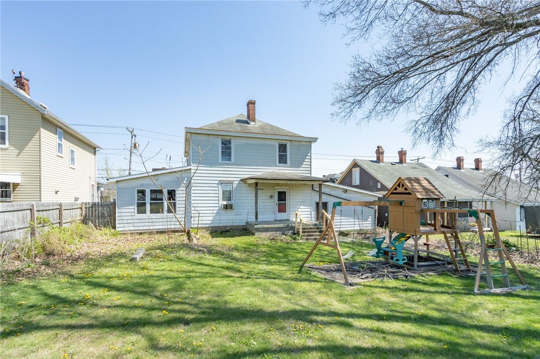 205 N Water St, Masontown, PA 15461