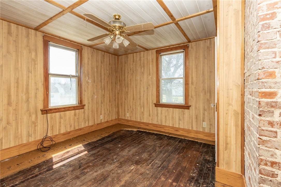205 N Water St, Masontown, PA 15461