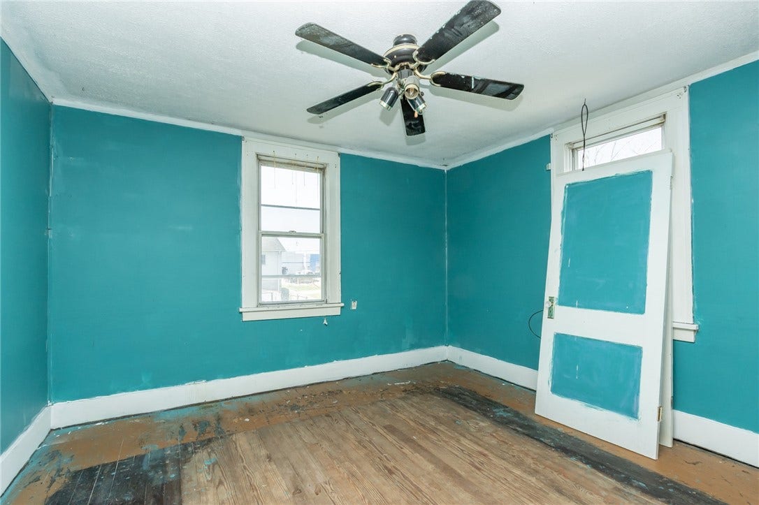 205 N Water St, Masontown, PA 15461