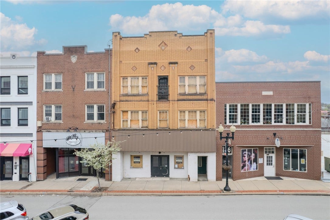 128-130 S Pennsylvania Rd, Greensburg, PA 15601