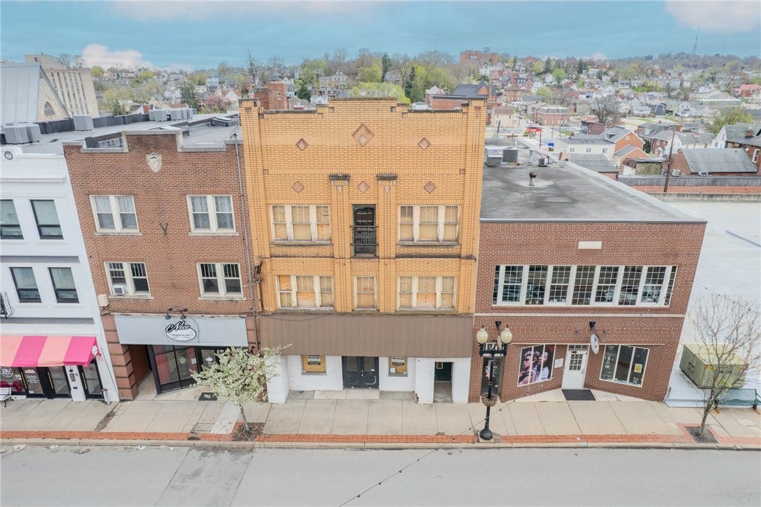 128-130 S Pennsylvania Rd, Greensburg, PA 15601