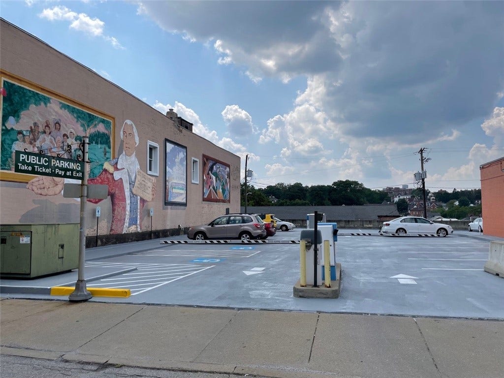 128-130 S Pennsylvania Rd, Greensburg, PA 15601