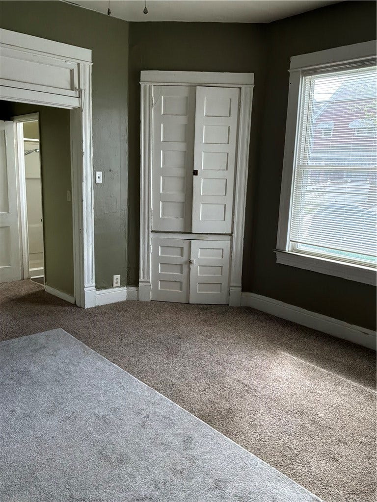 1066 Allison Ave, Washington, PA 15301