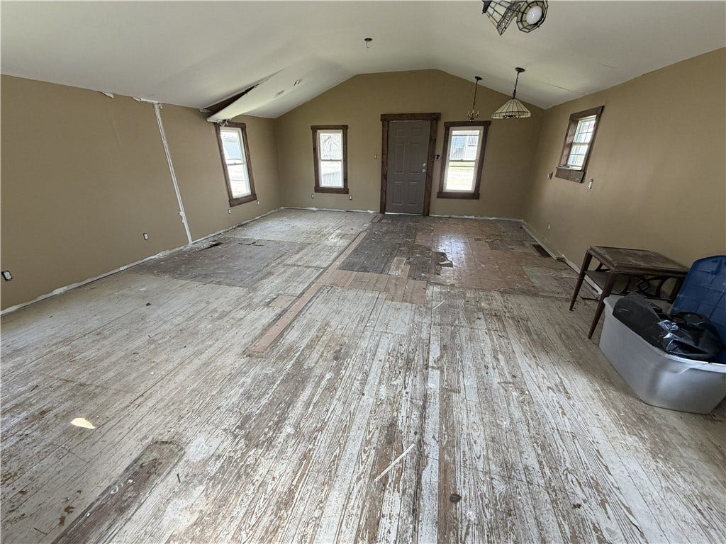 #300 main floor