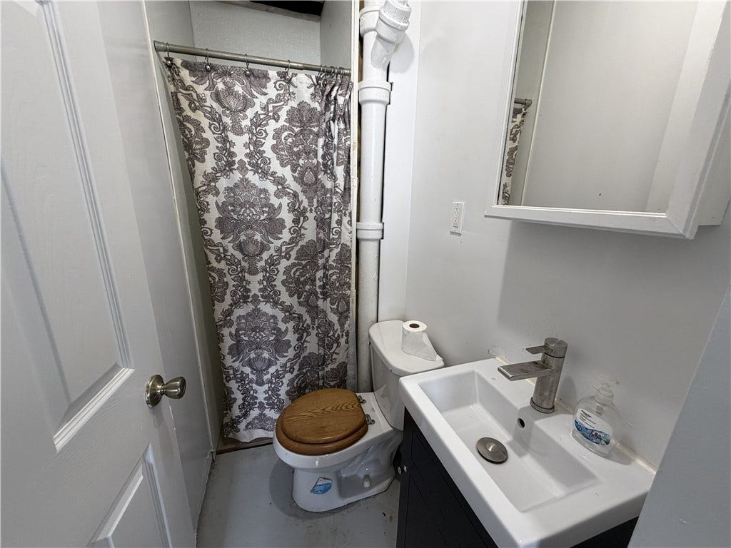 #306, basement bath