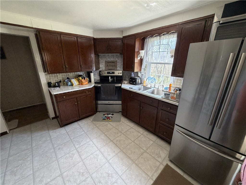 #304, kitchen