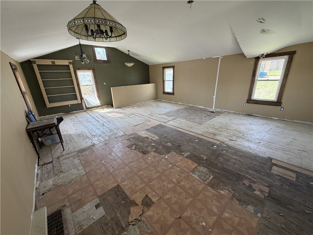 #300 main floor