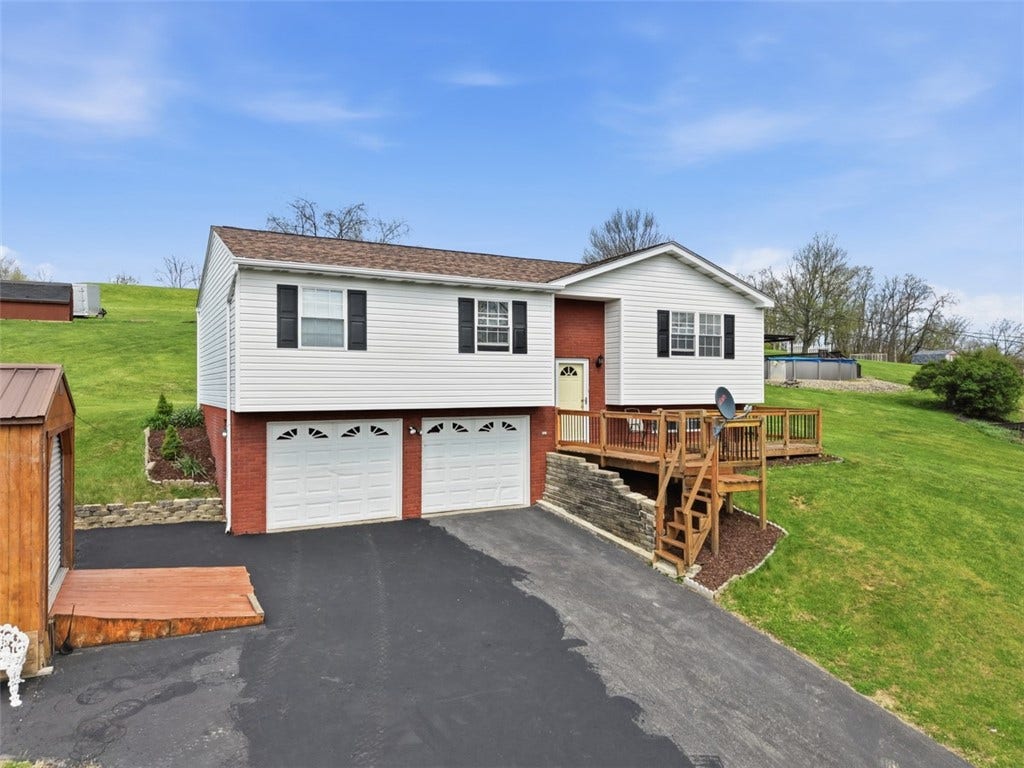 1050 Lynn Portal Road, Washington, PA 15301