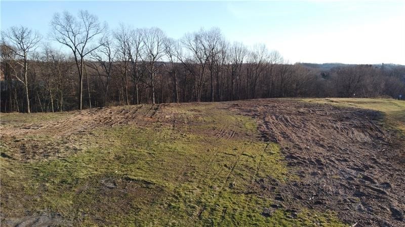 530 Route 228, Mars, PA 16046