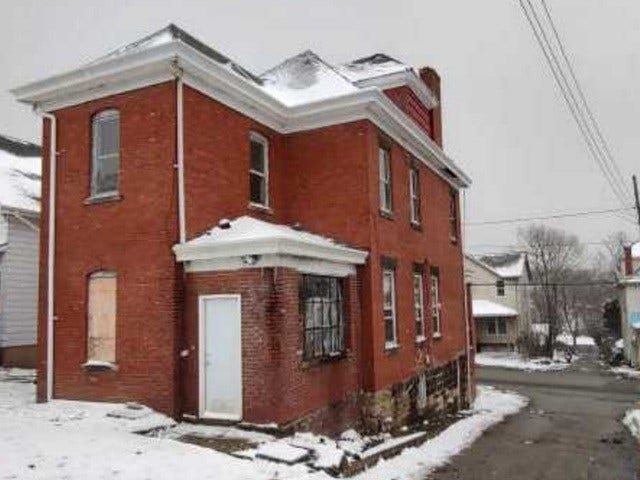 249 W Hallam Ave, Washington, PA 15301