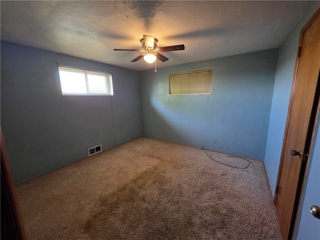 1852 Virginia Via, Washington, PA 15301