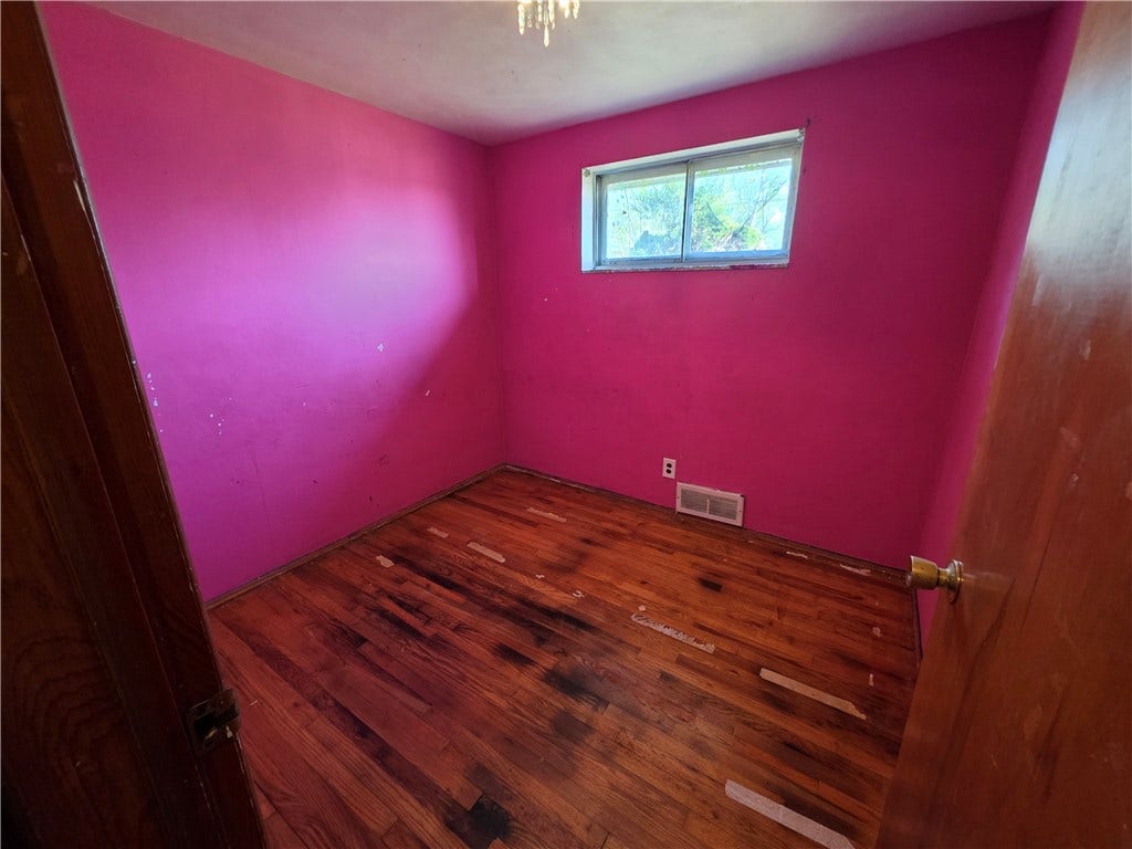 1852 Virginia Via, Washington, PA 15301