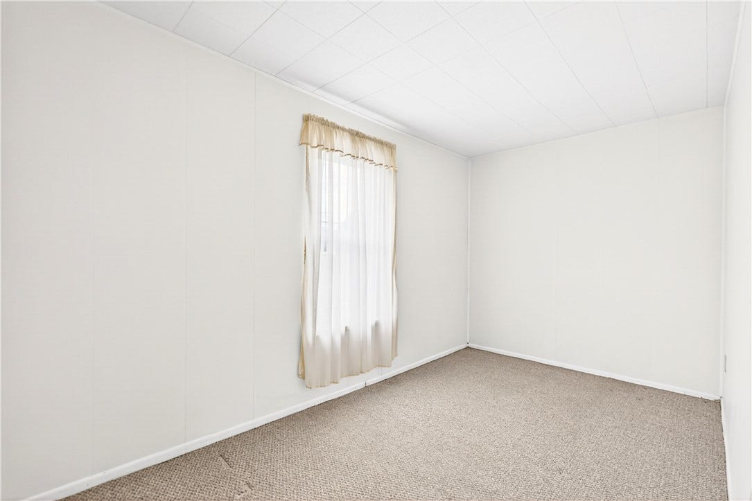 147 Morewood St, Mount Pleasant, PA 15666