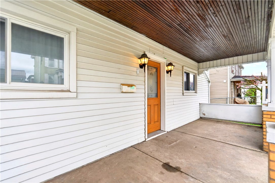 147 Morewood St, Mount Pleasant, PA 15666