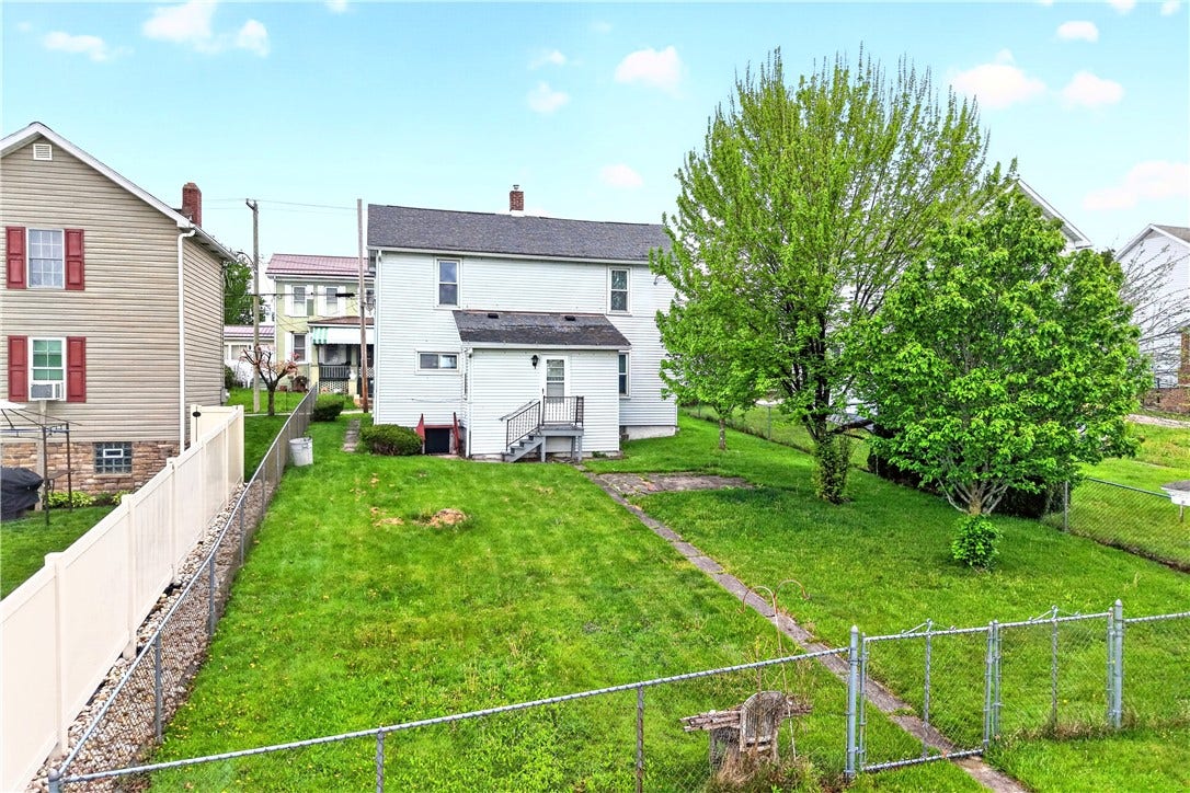 147 Morewood St, Mount Pleasant, PA 15666