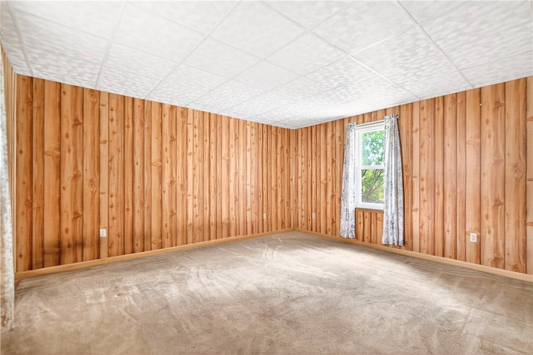 147 Morewood St, Mount Pleasant, PA 15666