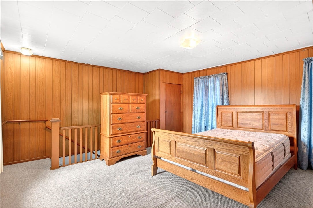 147 Morewood St, Mount Pleasant, PA 15666