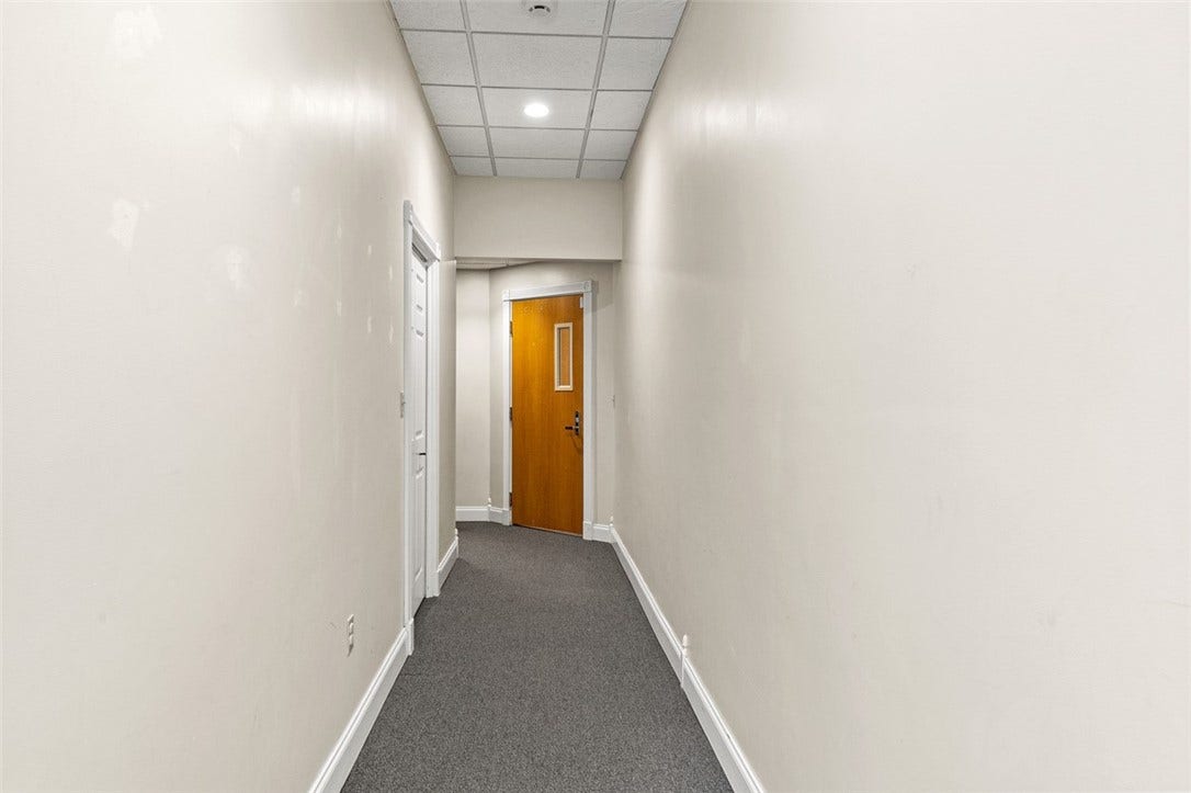 132 S Main St, Greensburg, PA 15601