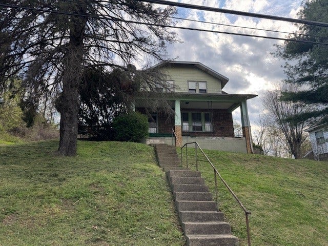 84 Union St, Brownsville, PA 15417
