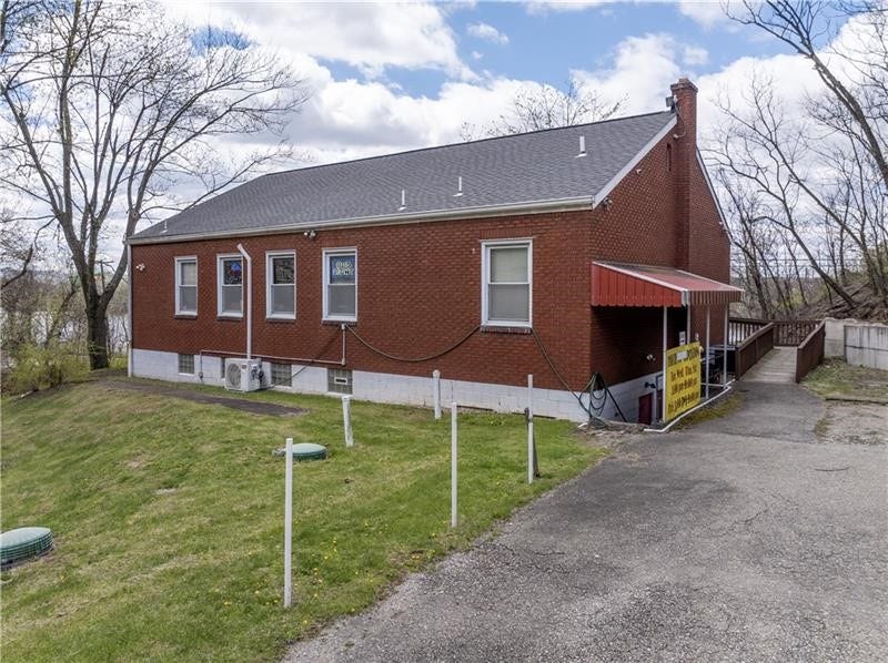 2510 Lincoln Blvd, Elizabeth, PA 15037