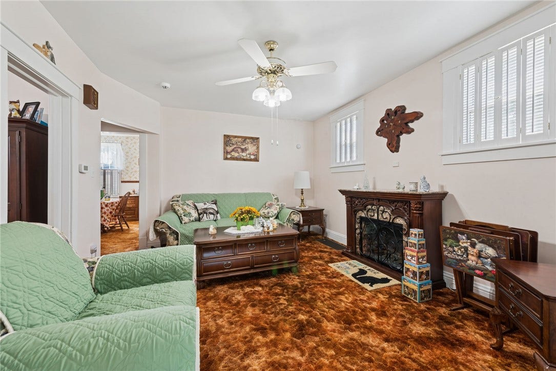 39 John Street, Uniontown, PA 15401