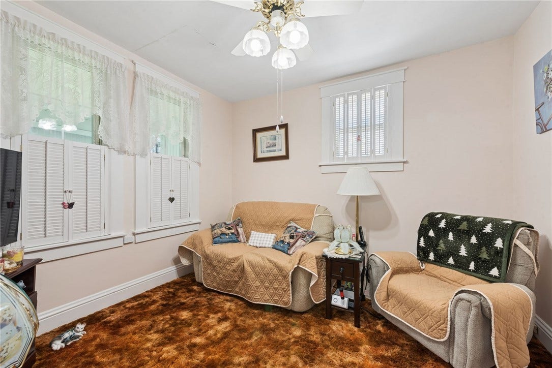 39 John Street, Uniontown, PA 15401
