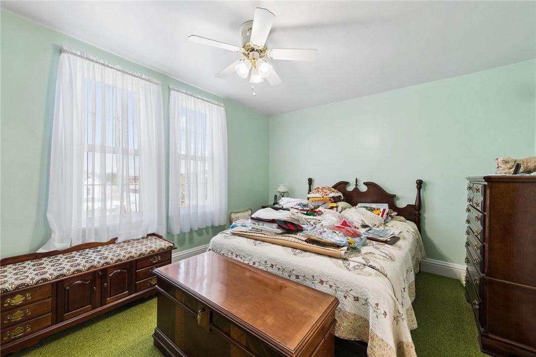 39 John Street, Uniontown, PA 15401