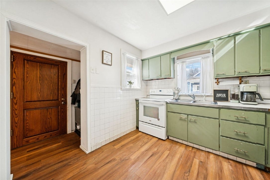 2333 Long St, Greensburg, PA 15601