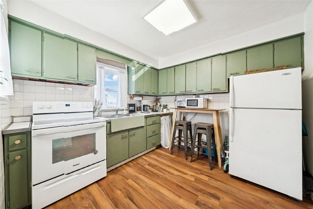 2333 Long St, Greensburg, PA 15601