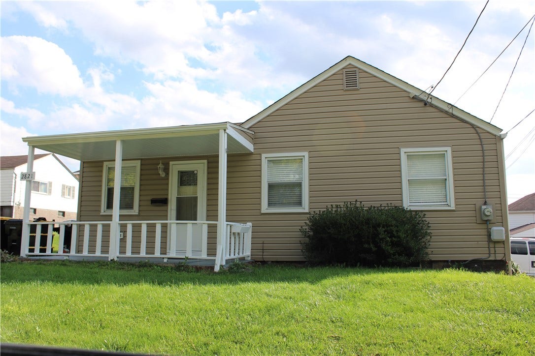 2821 Bertha, Bethel Park, PA 15102