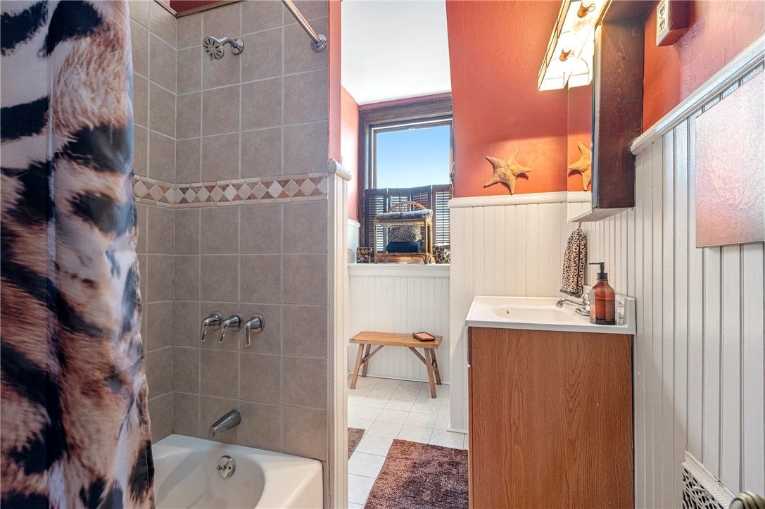944 N Sheridan Avenue, Pittsburgh, PA 15206